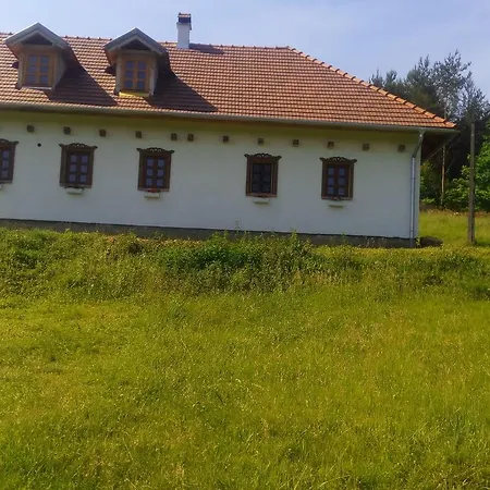 Pagony Piheno Farm * Orfalu